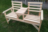 ławka ogrodowa ze stolikiem