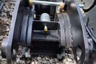 Szybkozłącze CAT 345mm z przejściem na JCB