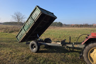 9Przyczepa rolnicza wywrotka jedno osiowa