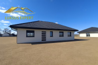 Ostatni wolny dom w Białej Drugiej.