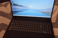 Laptop Lenovo V15 Gen 4 Ryzen 5 7520u 16/256gb