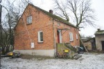 dom z budynkami gospodarczymi - Dąbrówka