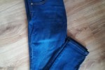 Nowe jeansy Reserved push-up
